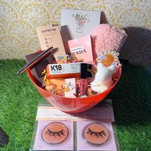 Beauty Bundle - Adult Easter Basket because your never to old for the Bunny